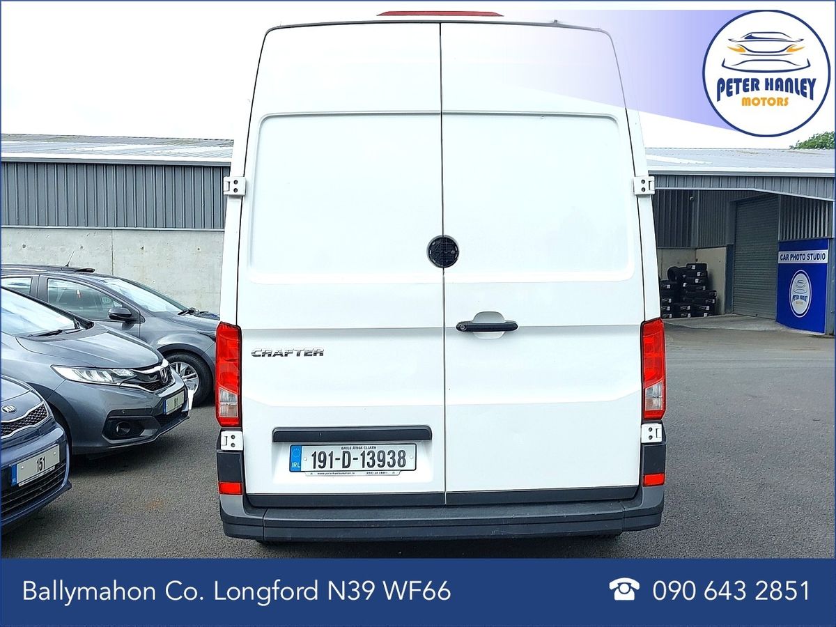 Volkswagen Crafter CRAFTER 35 MWB 140BHP  M6F HR 5D *PRICE INCLUDES VAT*