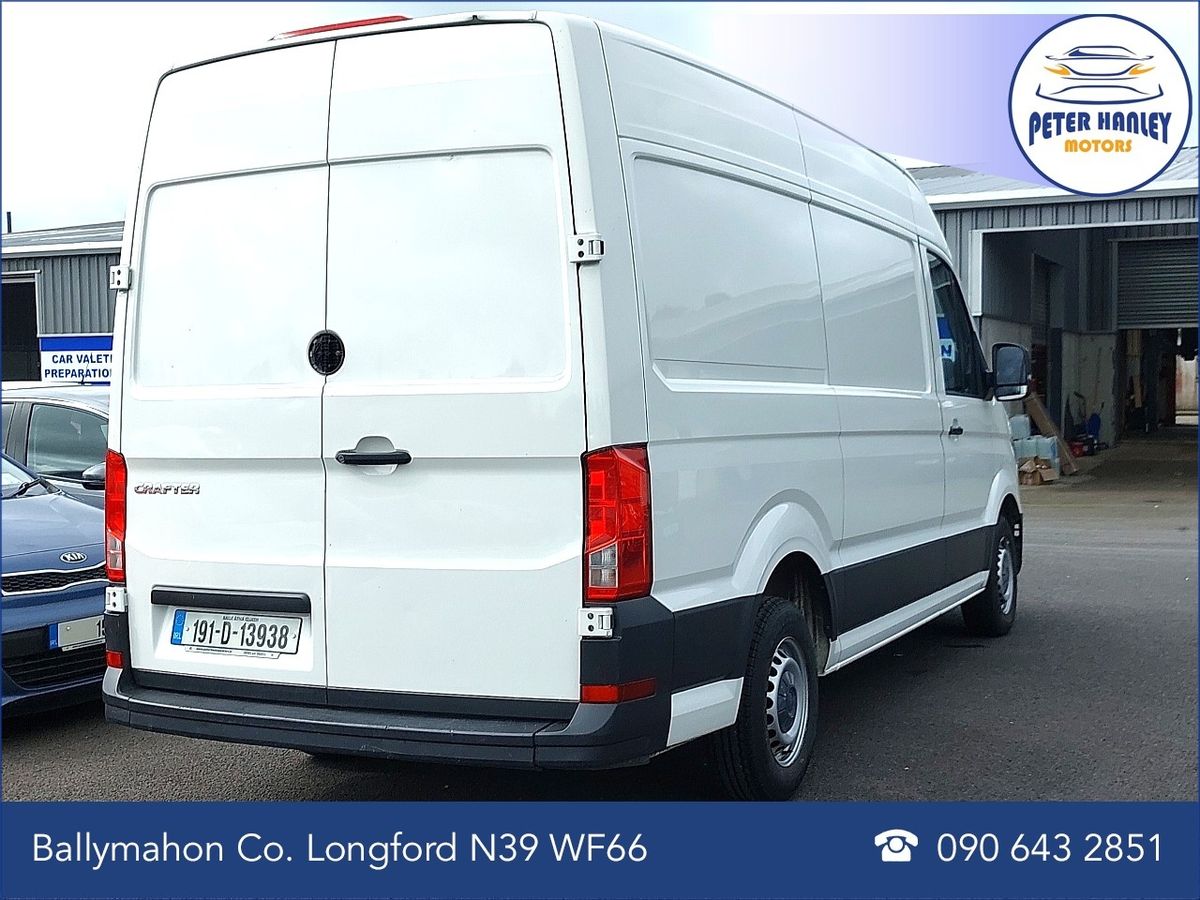 Volkswagen Crafter CRAFTER 35 MWB 140BHP  M6F HR 5D *PRICE INCLUDES VAT*