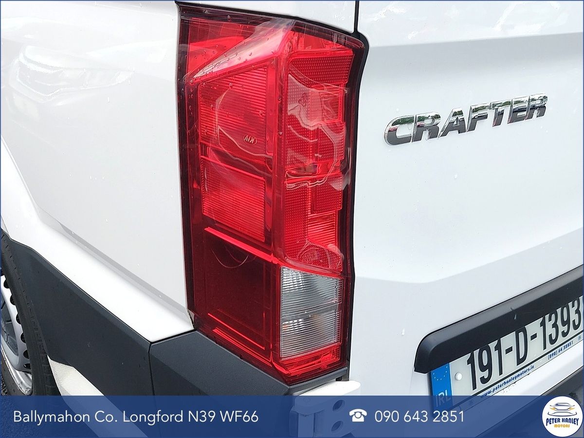 Volkswagen Crafter CRAFTER 35 MWB 140BHP  M6F HR 5D *PRICE INCLUDES VAT*
