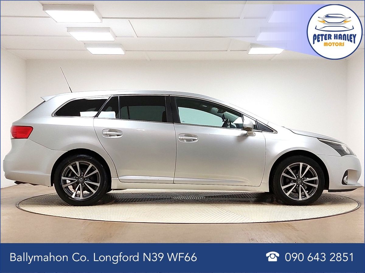 Toyota Avensis D-4D 125 (2.0) Terra Saloon