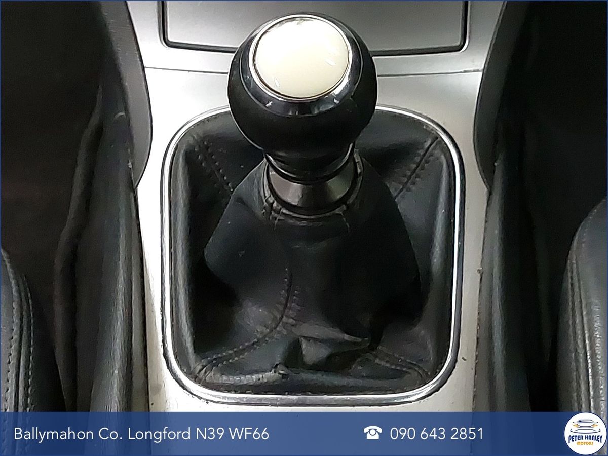 Toyota Avensis D-4D 125 (2.0) Terra Saloon