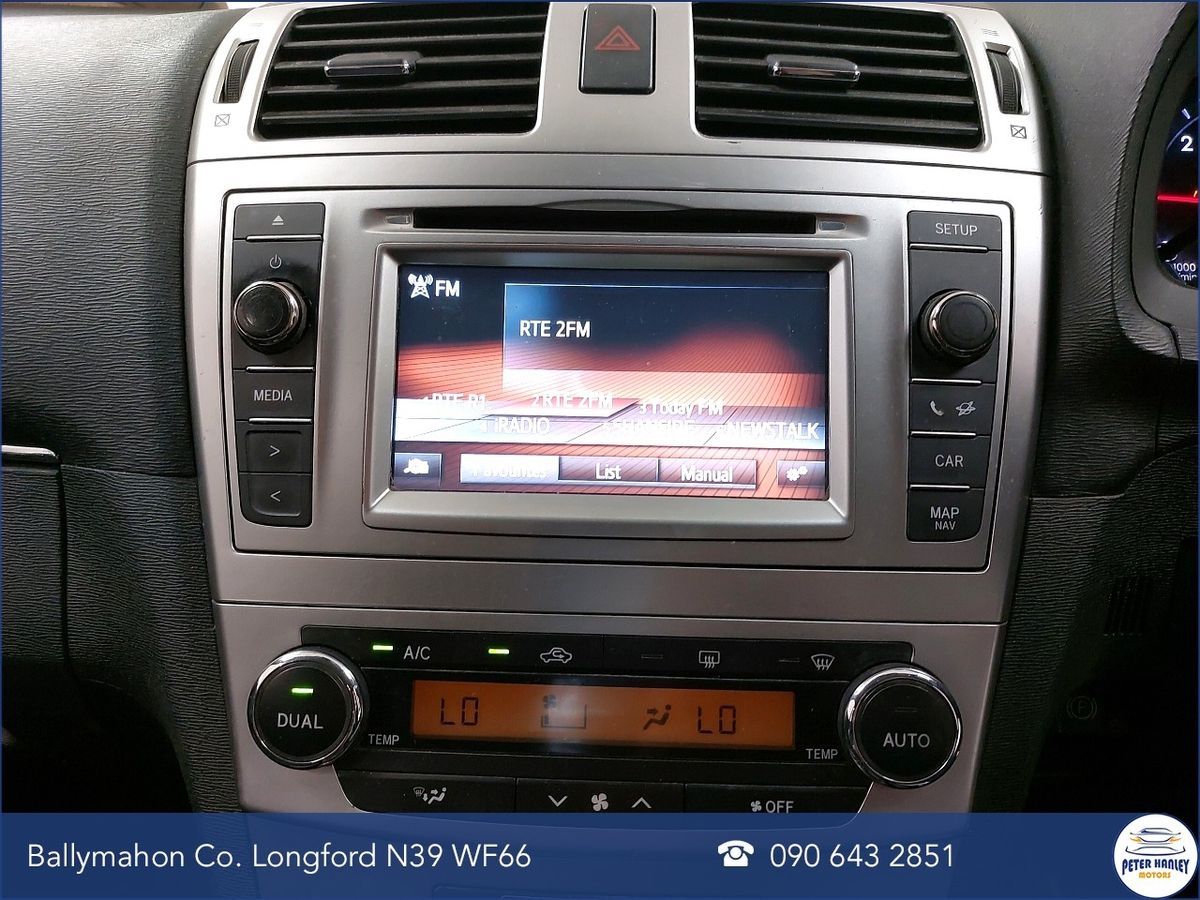 Toyota Avensis D-4D 125 (2.0) Terra Saloon