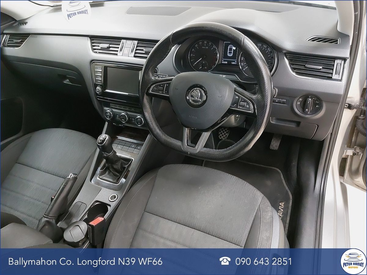 Skoda Octavia STYLE 1.6TDI 90HP