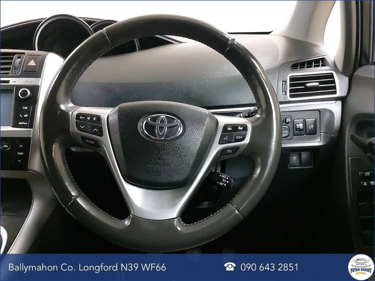 Toyota Verso 1.6 D-4D 112bhp Aura (7 seater)