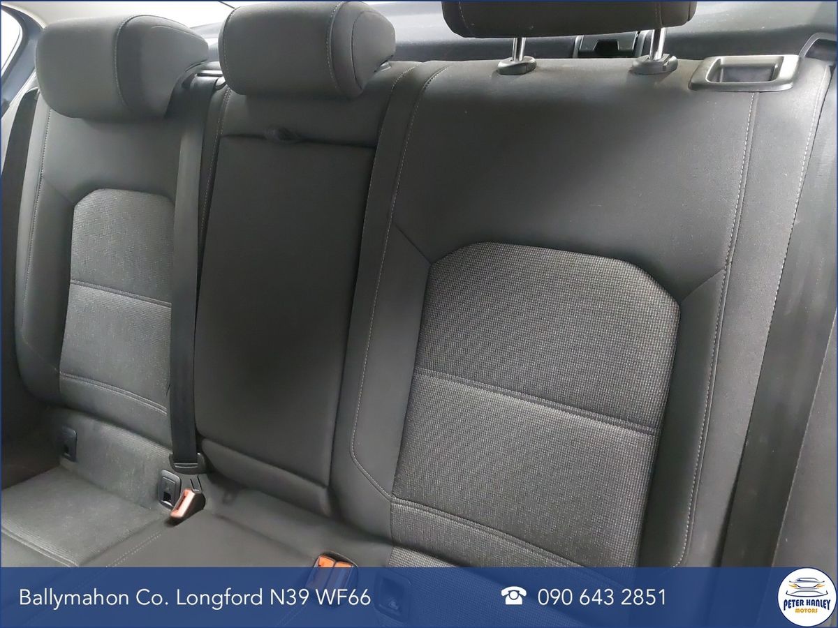 Volkswagen Passat 1.6 TDI BLUEMOTION