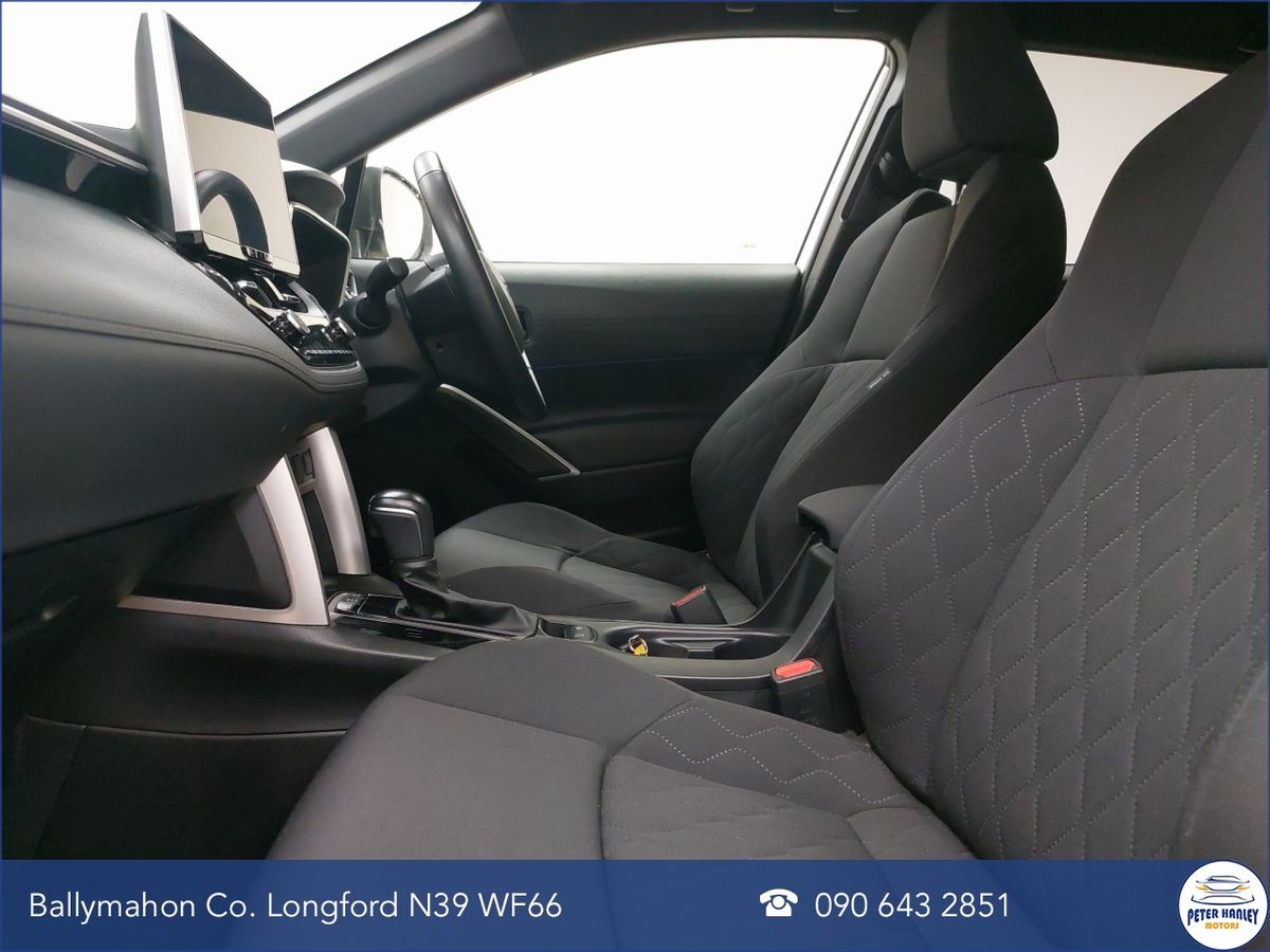 Toyota Corolla Cross 1.8 Hybrid Sol Hatchback