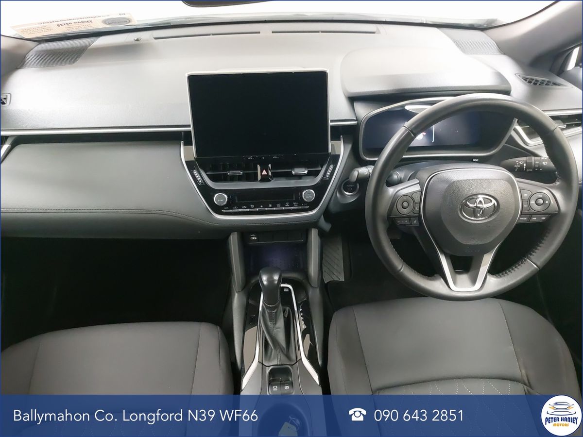 Toyota Corolla Cross 1.8 Hybrid Sol Hatchback