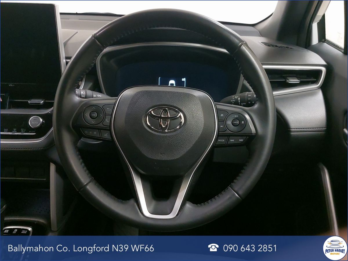 Toyota Corolla Cross 1.8 Hybrid Sol Hatchback