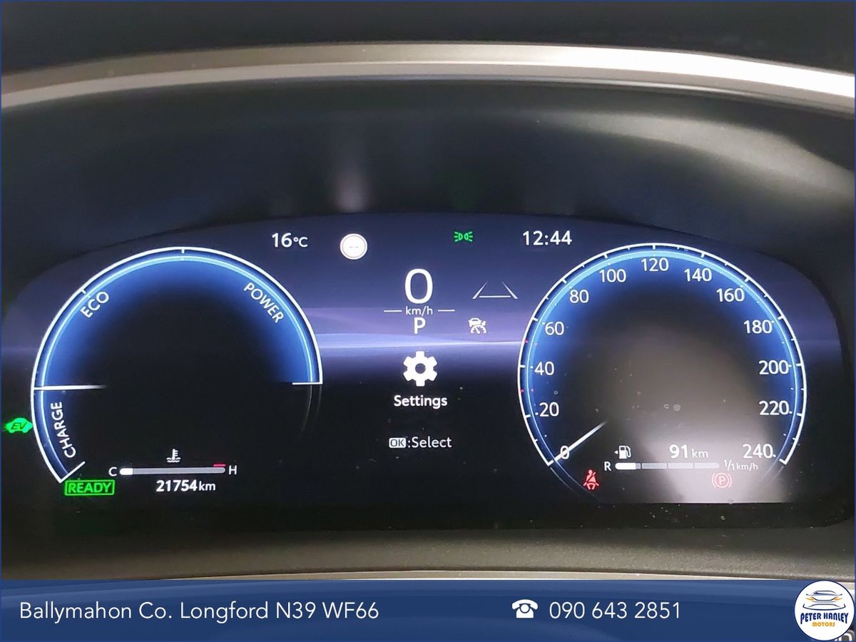 Toyota Corolla Cross 1.8 Hybrid Sol Hatchback