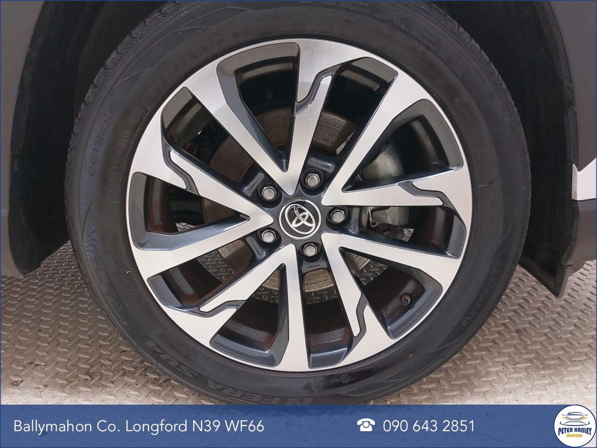 Toyota Corolla Cross 1.8 Hybrid Sol Hatchback