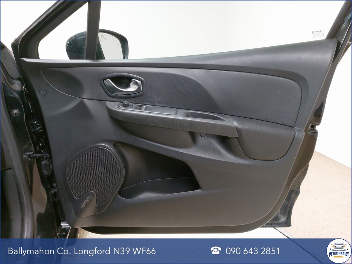 Renault Clio 1.2 16V 75 DYNAMIQUE NAV