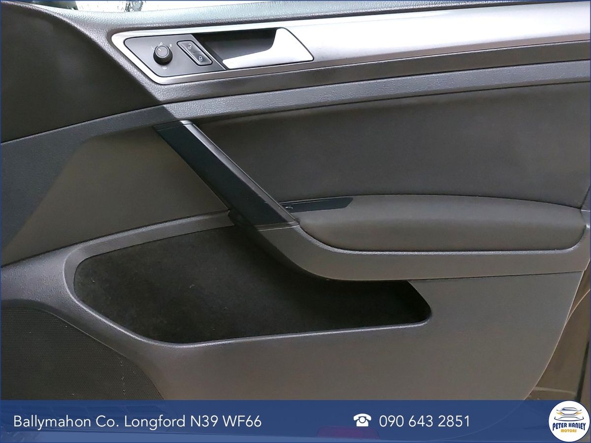 Volkswagen Golf 1.6 TDI 5DR 110HP BlueMotion