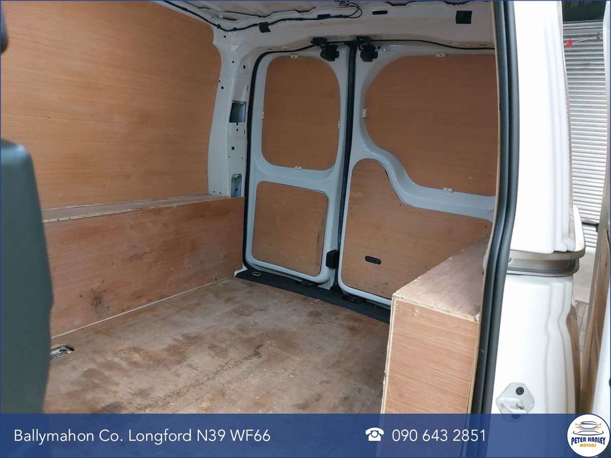 Volkswagen Caddy CADDY CARGO TDI 75BHP  M6F 5DR