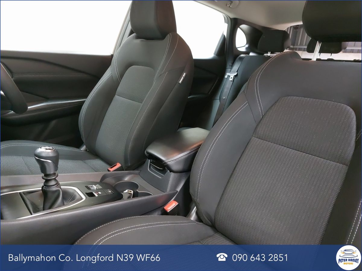 Nissan Qashqai 1.3 PET MILD HYBRID XE