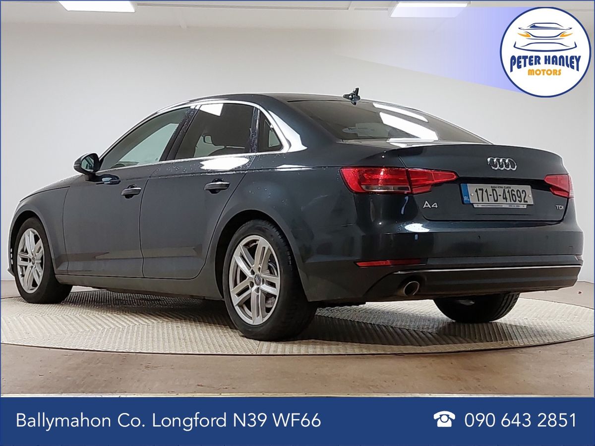 Audi A4 2.0TDI 150HP Attraction Ultra