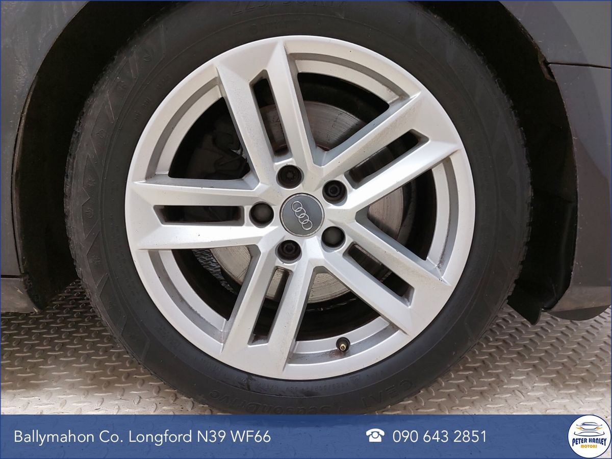 Audi A4 2.0TDI 150HP Attraction Ultra