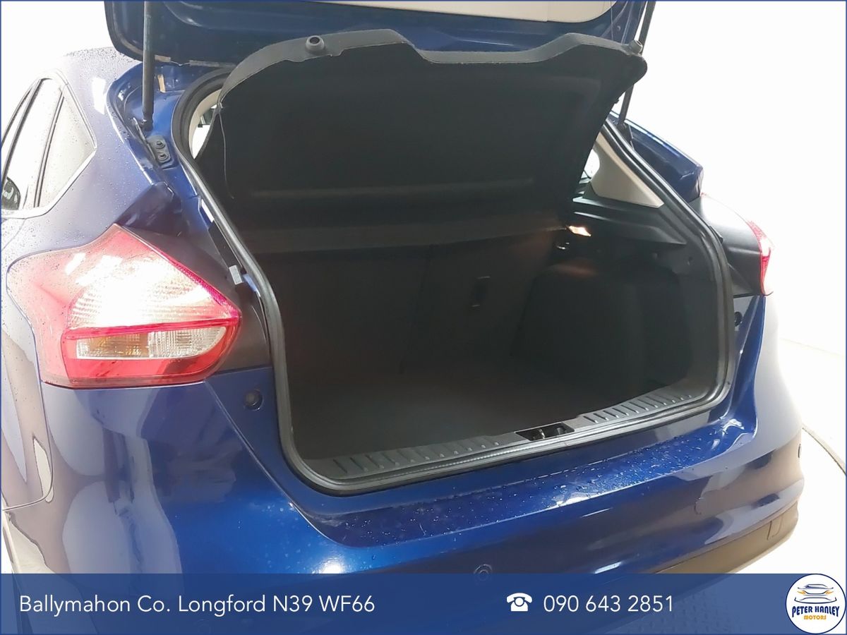 Ford Focus Focus Zetec Tdci  Zetec  1.5 TDCi 120 Start/Stop