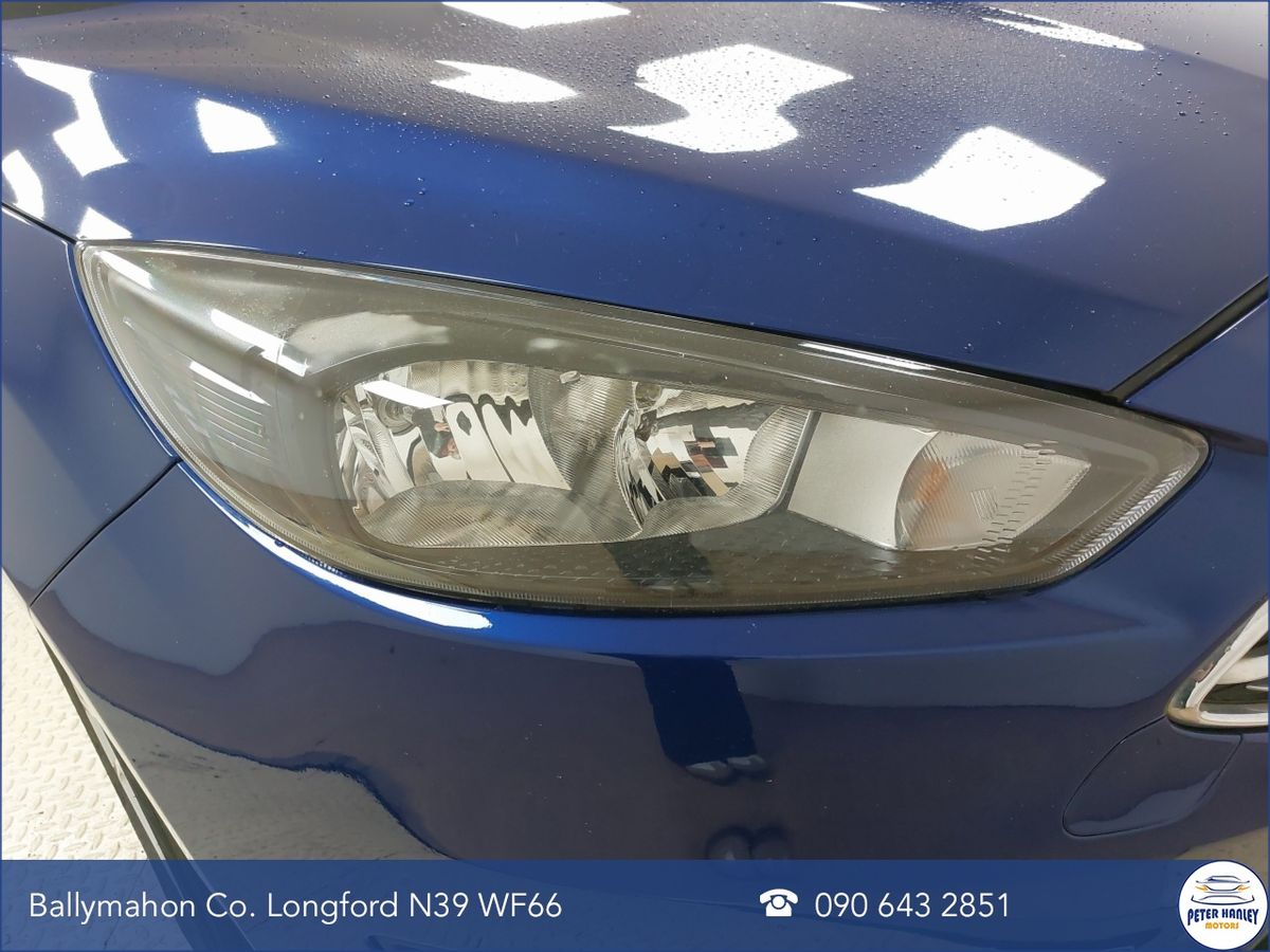 Ford Focus Focus Zetec Tdci  Zetec  1.5 TDCi 120 Start/Stop