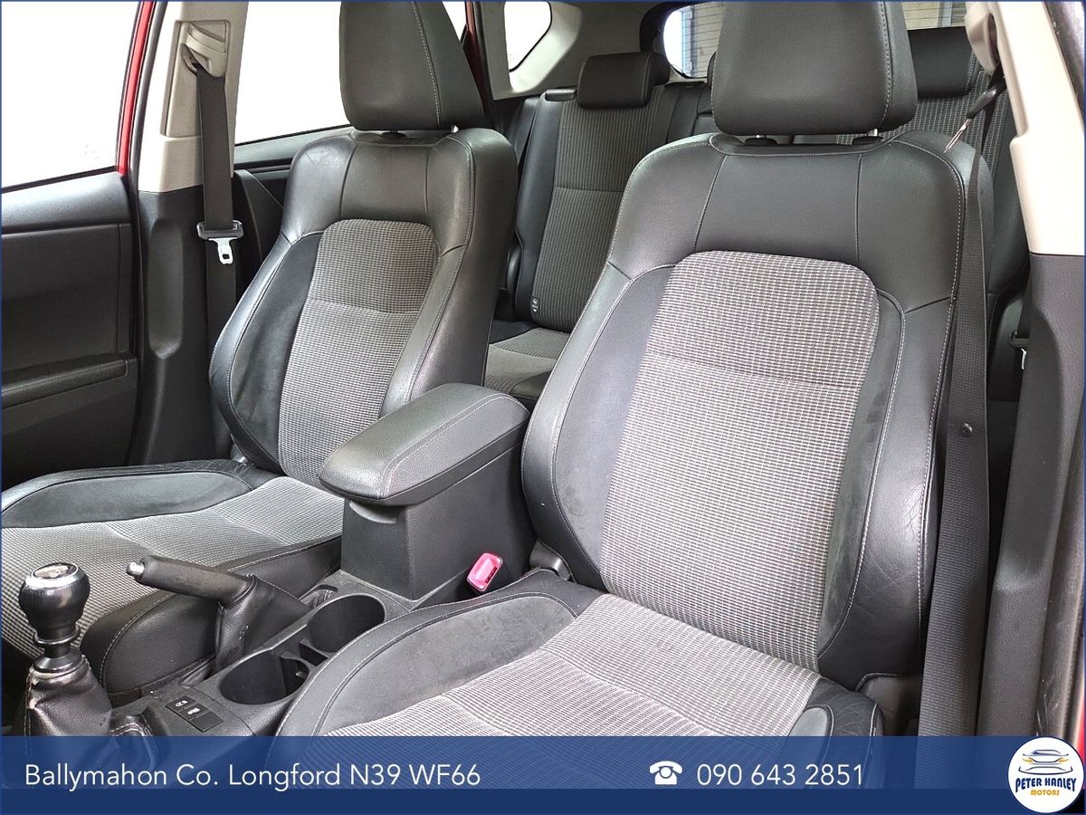 Toyota Auris Auris Excel Tss Vvt-I  Excel TSS  1.2 T 116 Start/Stop