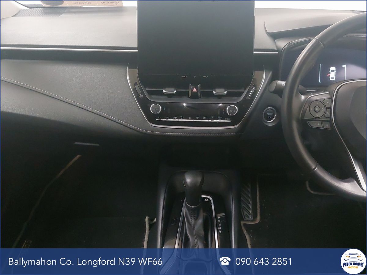 Toyota Corolla 1.8 Hybrid Luna Saloon