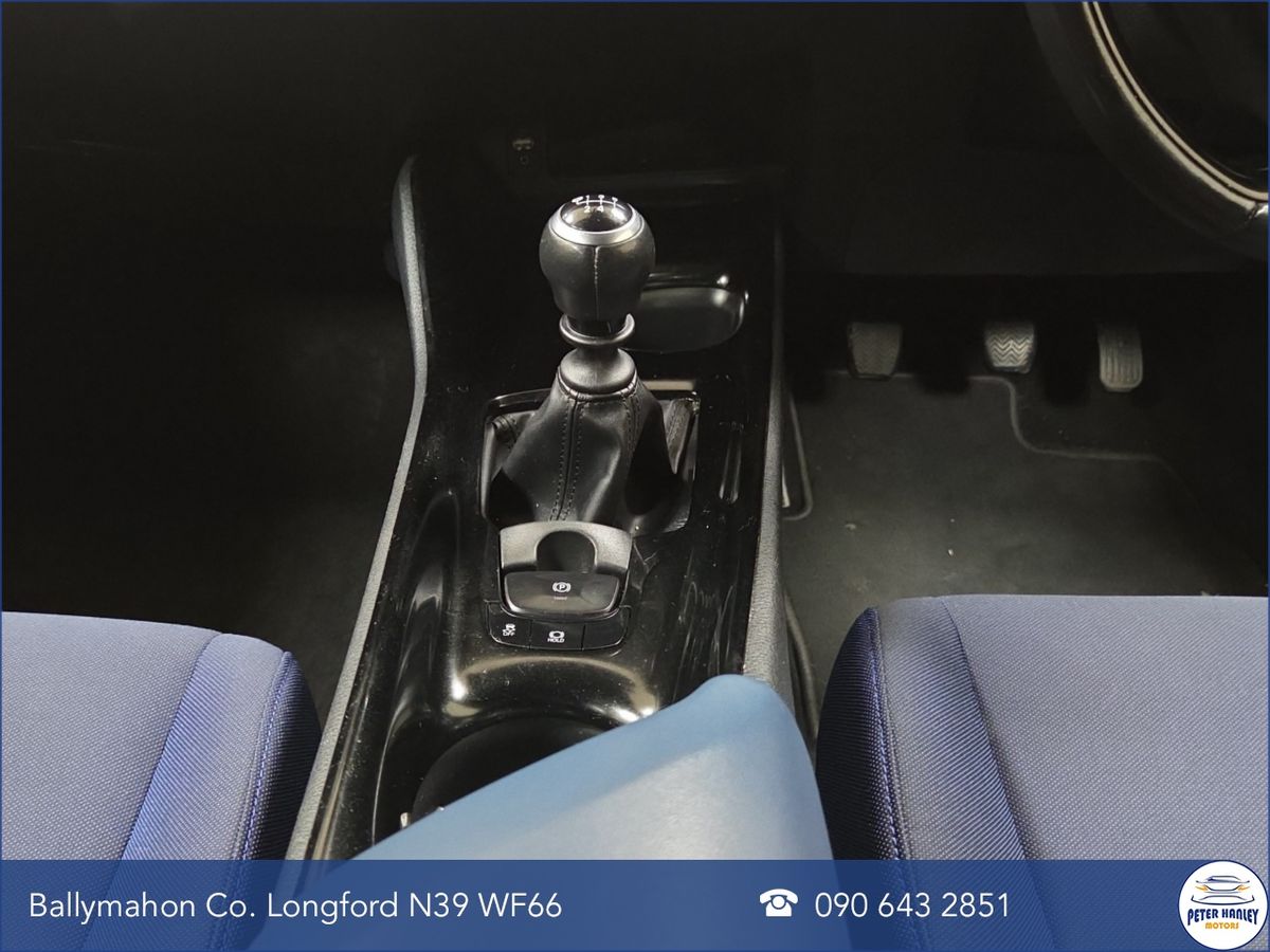 Toyota C-HR 1.2 TURBO PETROL LUNA SPORT