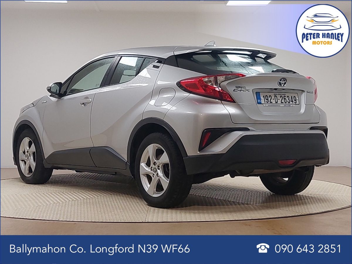 Toyota C-HR 1.8 HYBRID LUNA