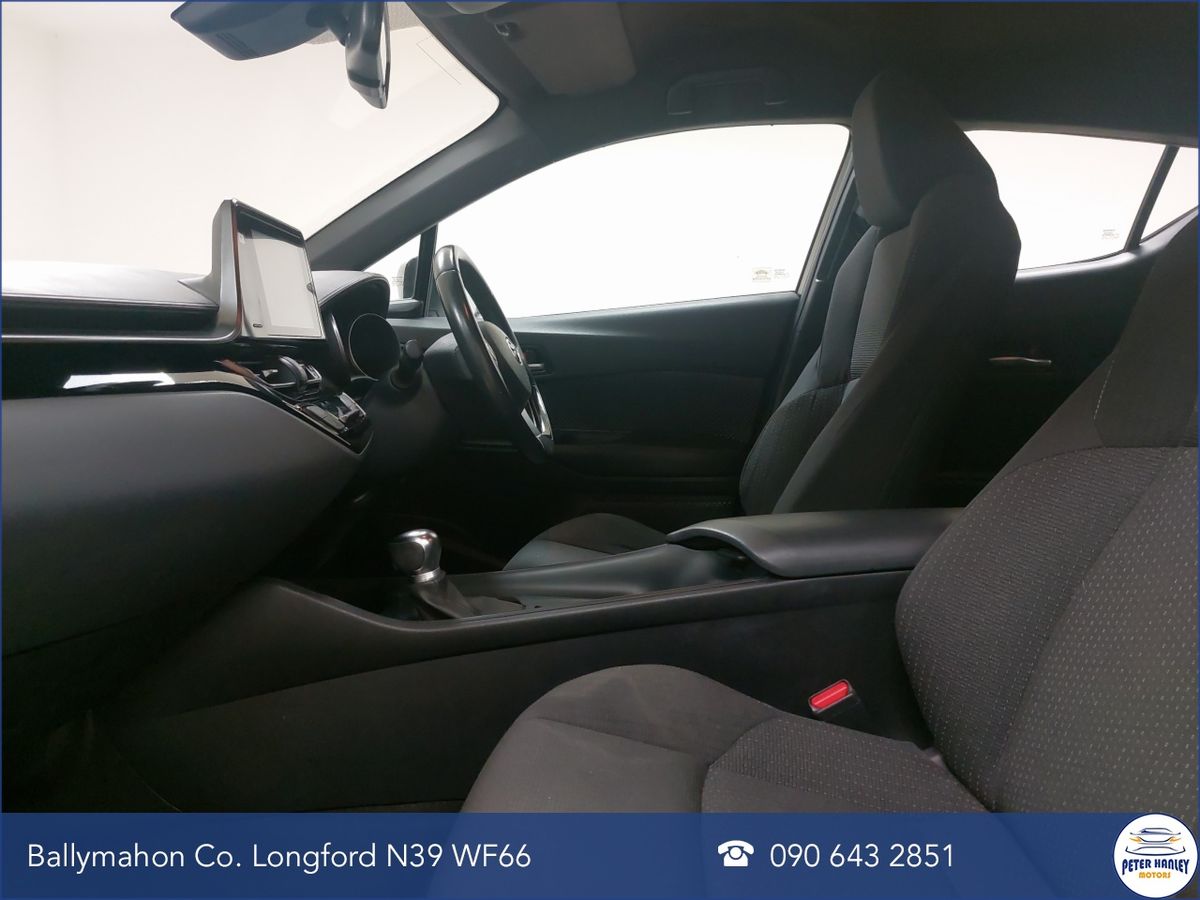 Toyota C-HR 1.8 HYBRID LUNA