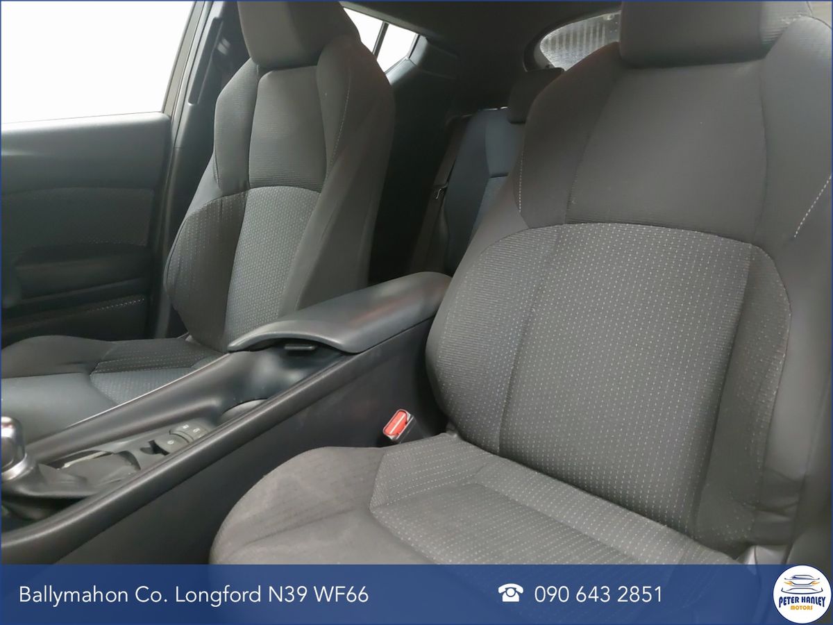 Toyota C-HR 1.8 HYBRID LUNA