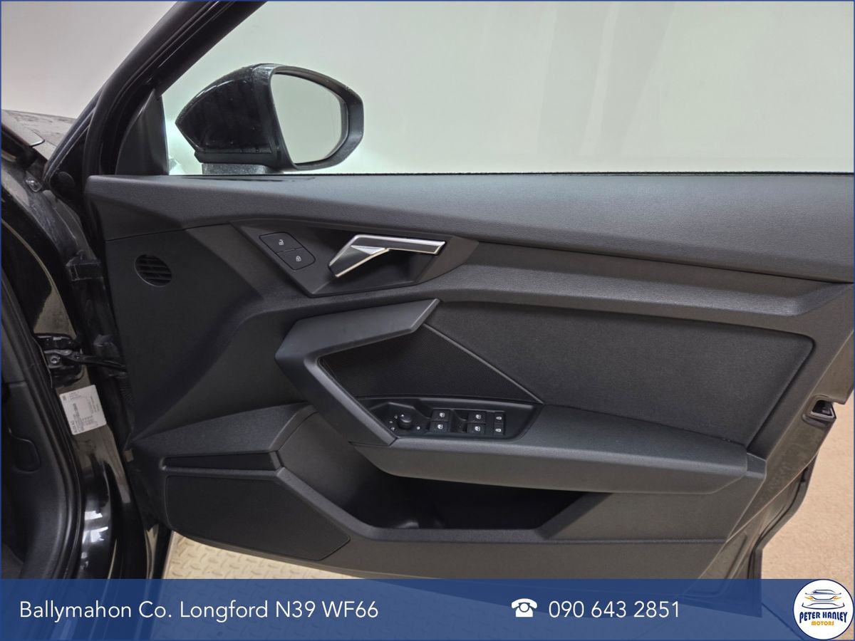 Audi A3 30 TFSI 110HP SE