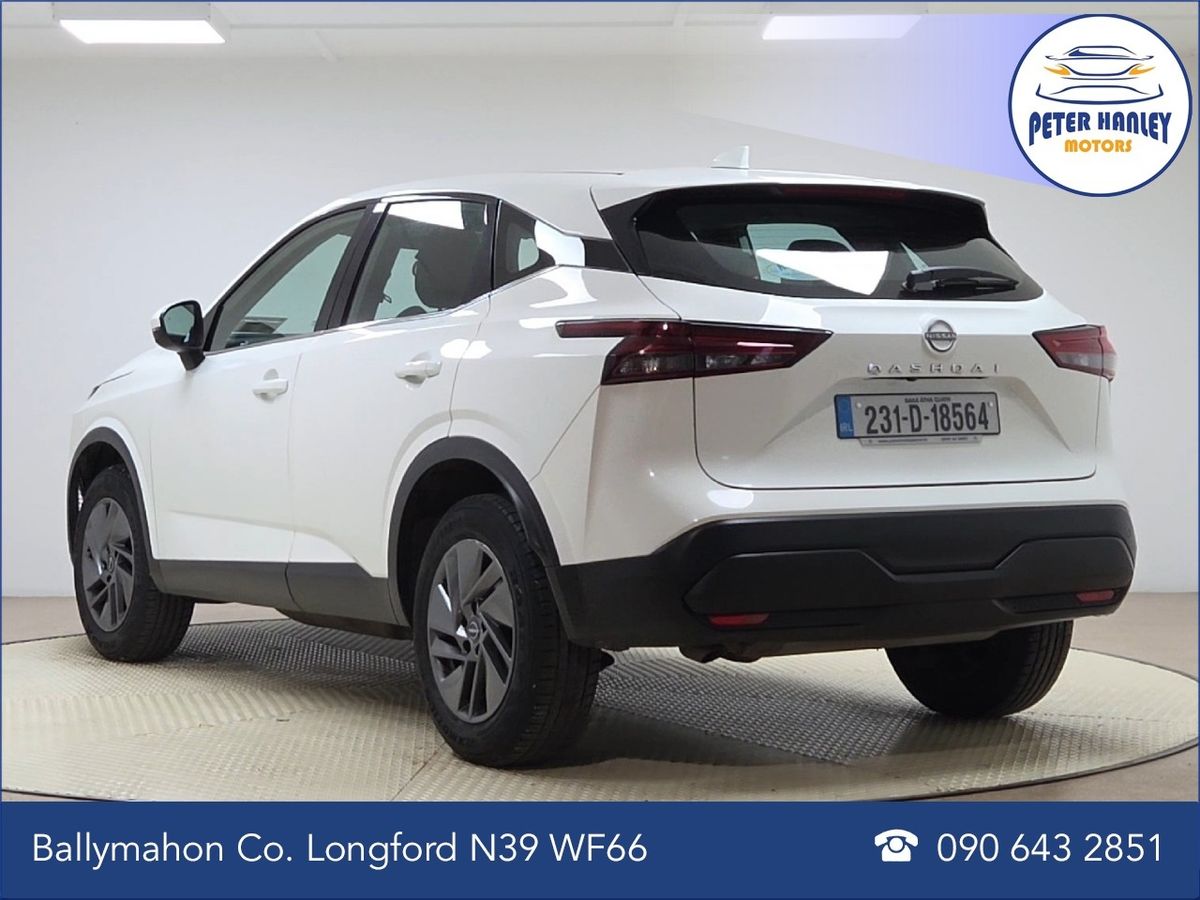 Nissan Qashqai 1.3 PET MILD HYBRID SV