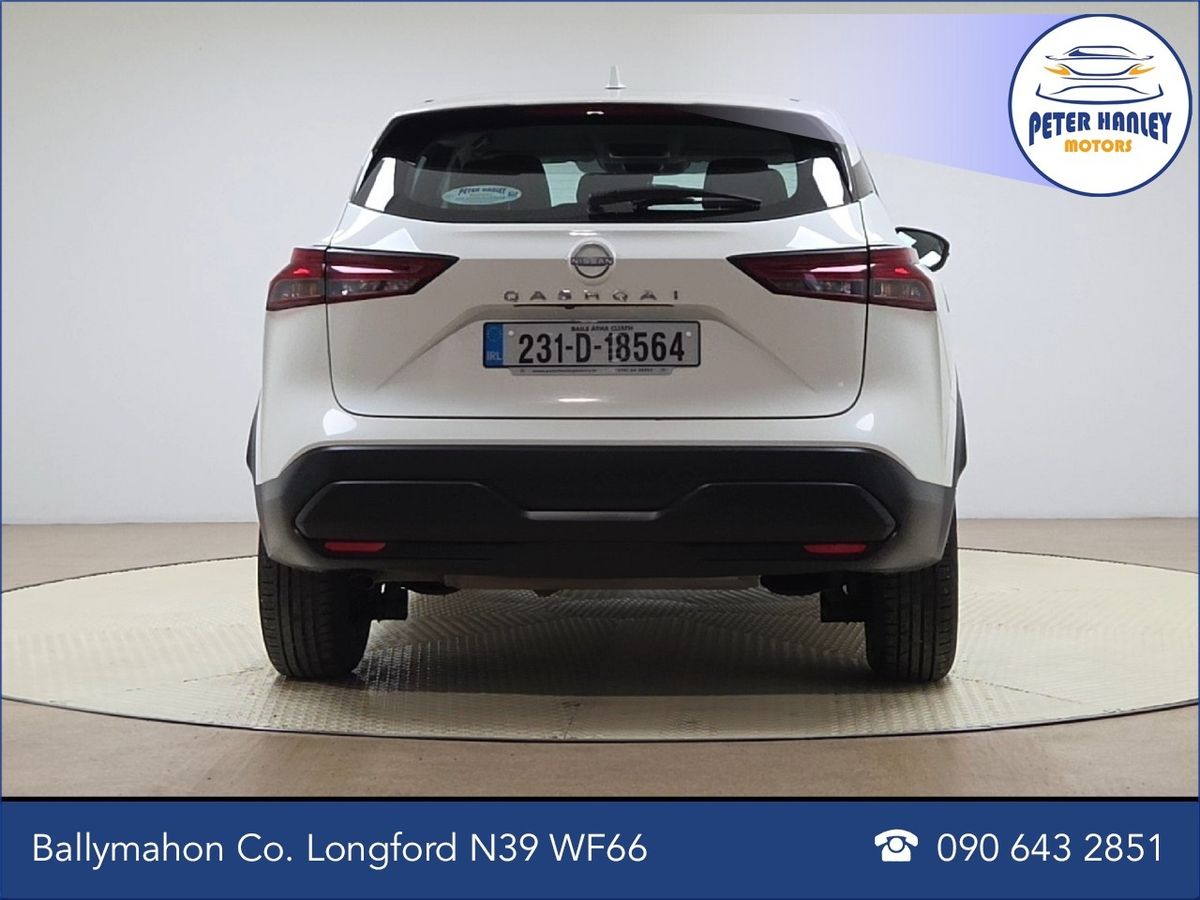 Nissan Qashqai 1.3 PET MILD HYBRID SV
