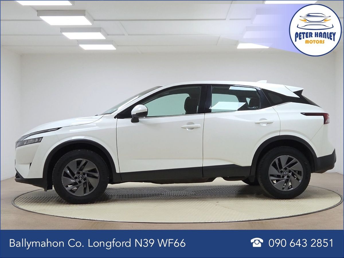 Nissan Qashqai 1.3 PET MILD HYBRID SV