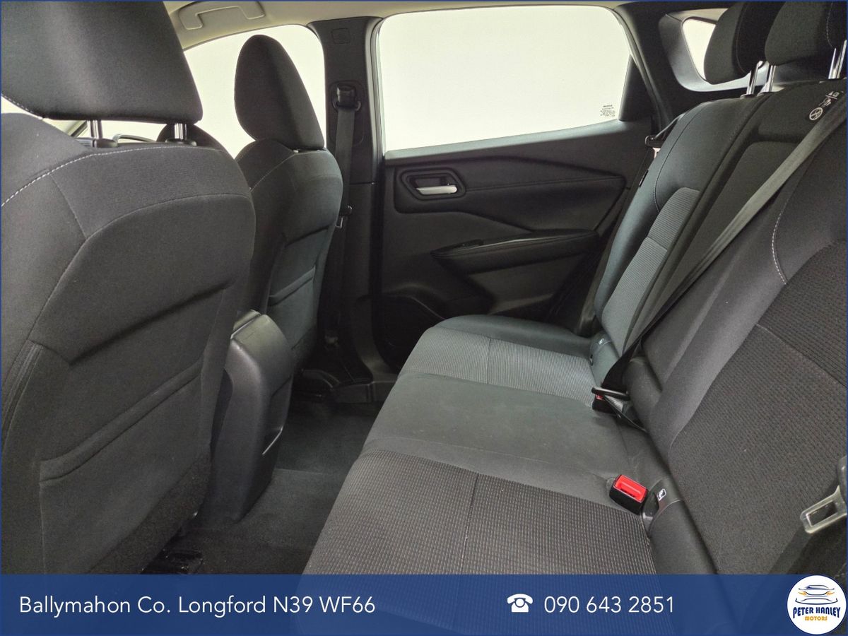 Nissan Qashqai 1.3 PET MILD HYBRID SV