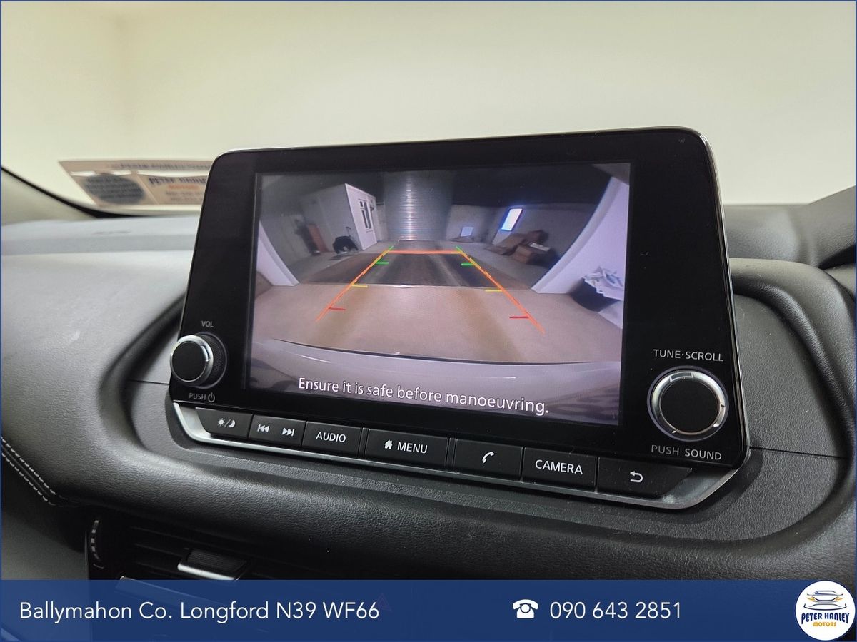 Nissan Qashqai 1.3 PET MILD HYBRID SV