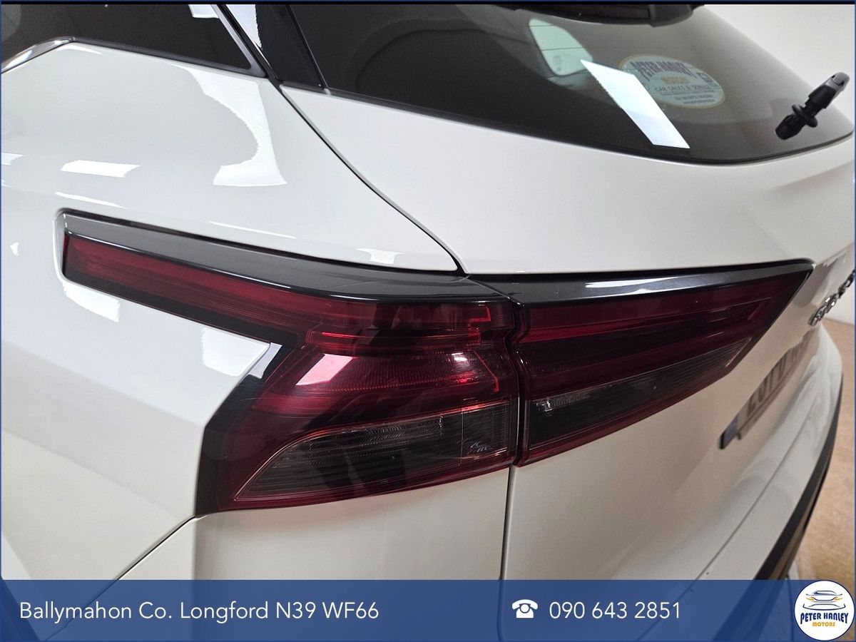 Nissan Qashqai 1.3 PET MILD HYBRID SV