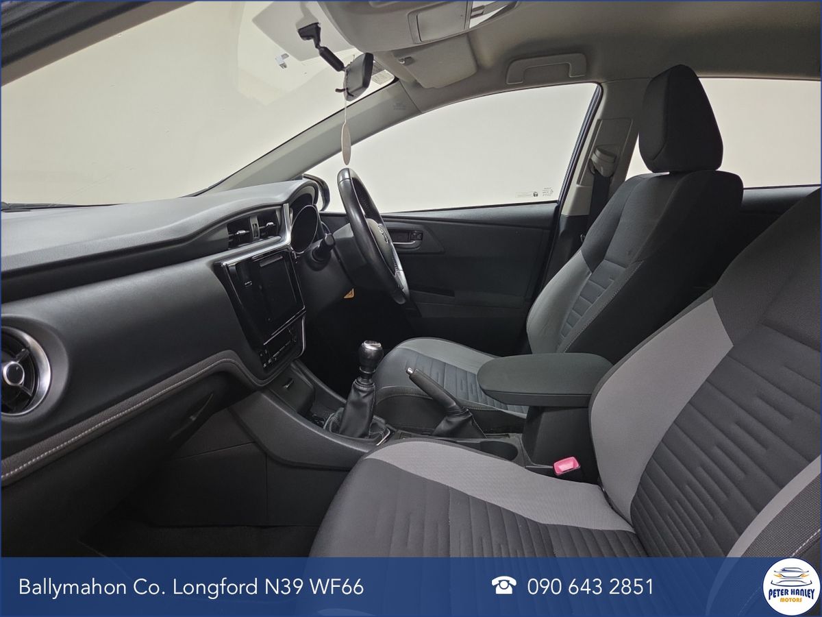 Toyota Auris 1.4 D-4D (90) 5Dr Luna