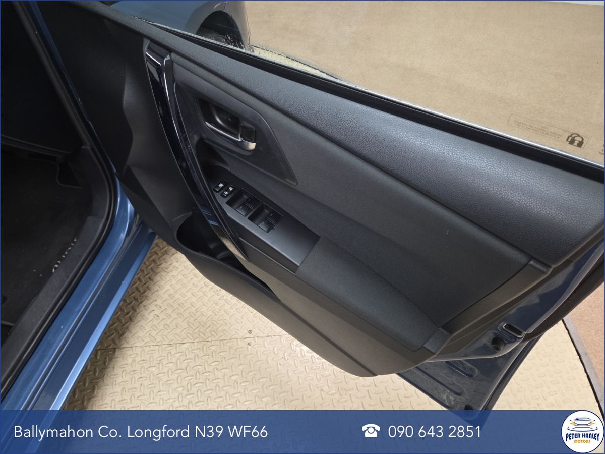 Toyota Auris 1.4 D-4D (90) 5Dr Luna