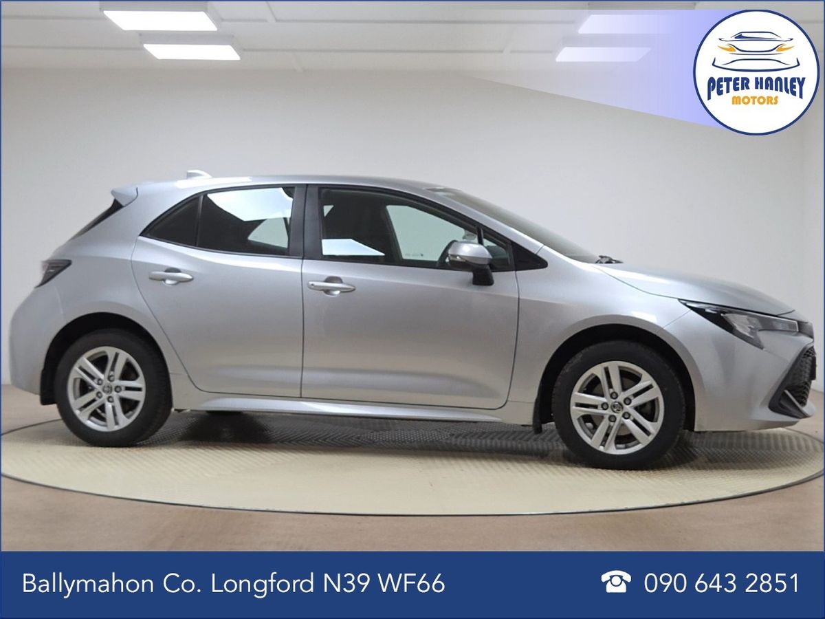 Toyota Corolla 1.8 Hybrid Luna Hatchback