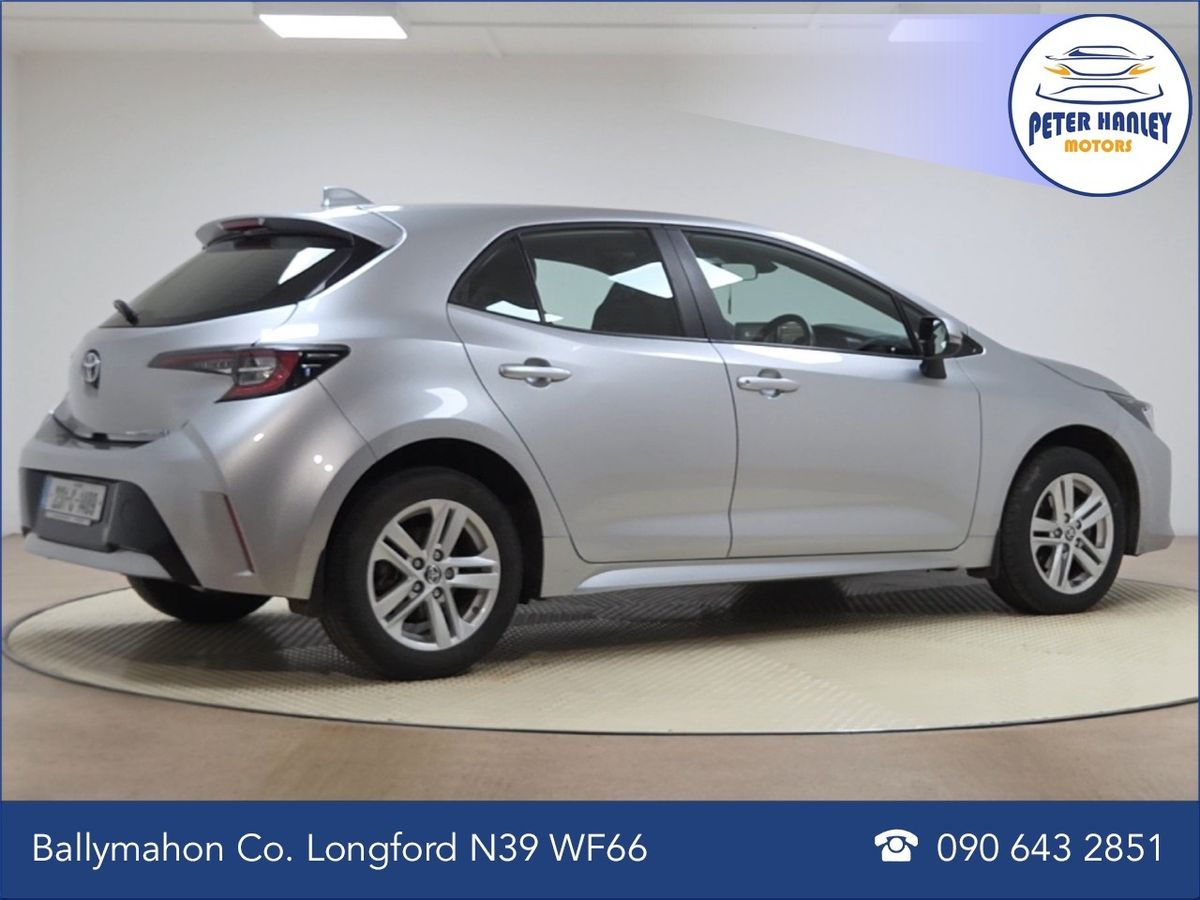 Toyota Corolla 1.8 Hybrid Luna Hatchback