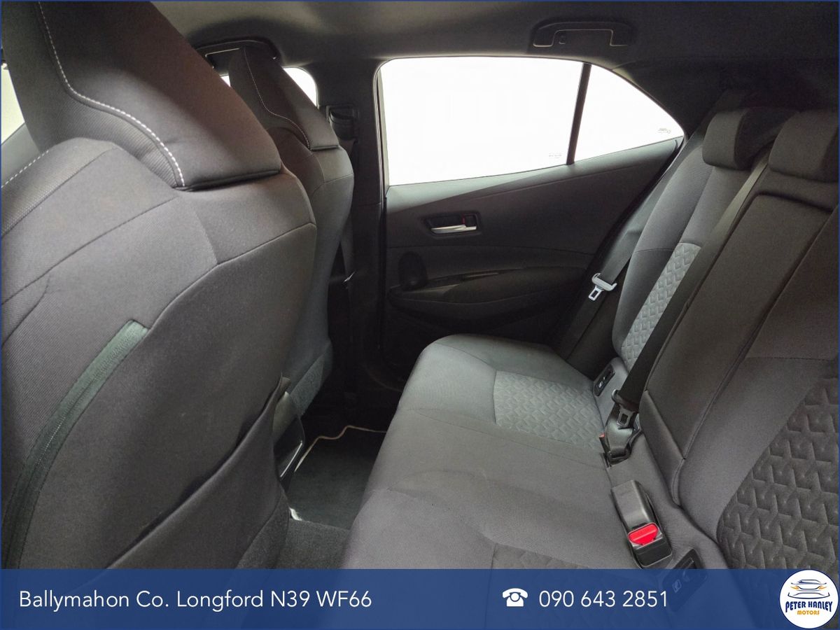 Toyota Corolla 1.8 Hybrid Luna Hatchback