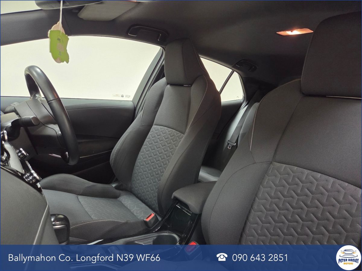 Toyota Corolla 1.8 Hybrid Luna Hatchback