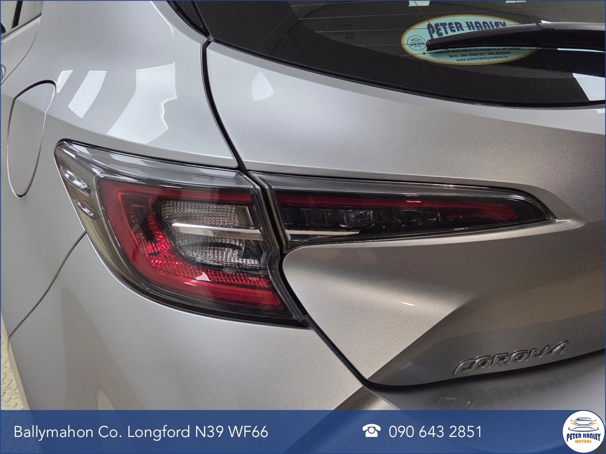 Toyota Corolla 1.8 Hybrid Luna Hatchback