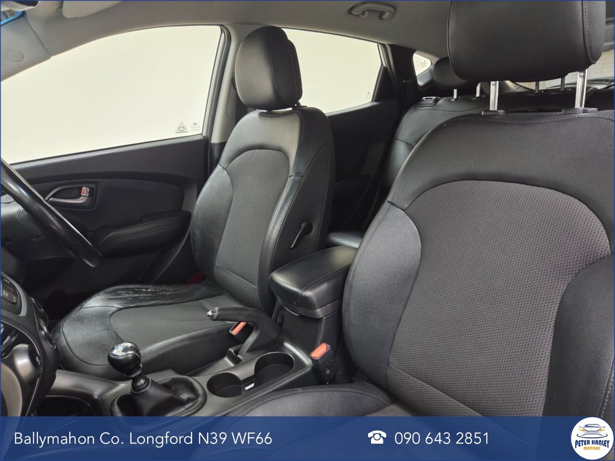 Hyundai ix35 2.0 Diesel Executive 4WD 136hp