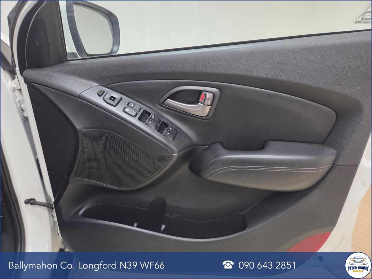 Hyundai ix35 2.0 Diesel Executive 4WD 136hp