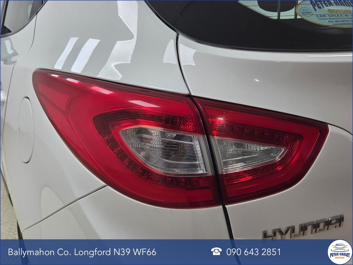Hyundai ix35 2.0 Diesel Executive 4WD 136hp