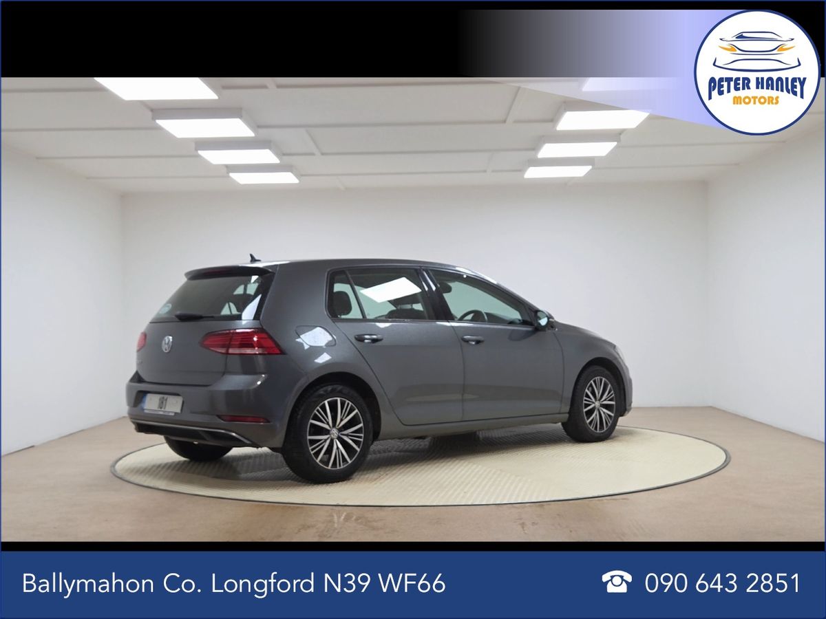 Volkswagen Golf Golf Se Navigation Tsi Bmt  SE Navigation  TSi 125 BlueMotion Start/Stop