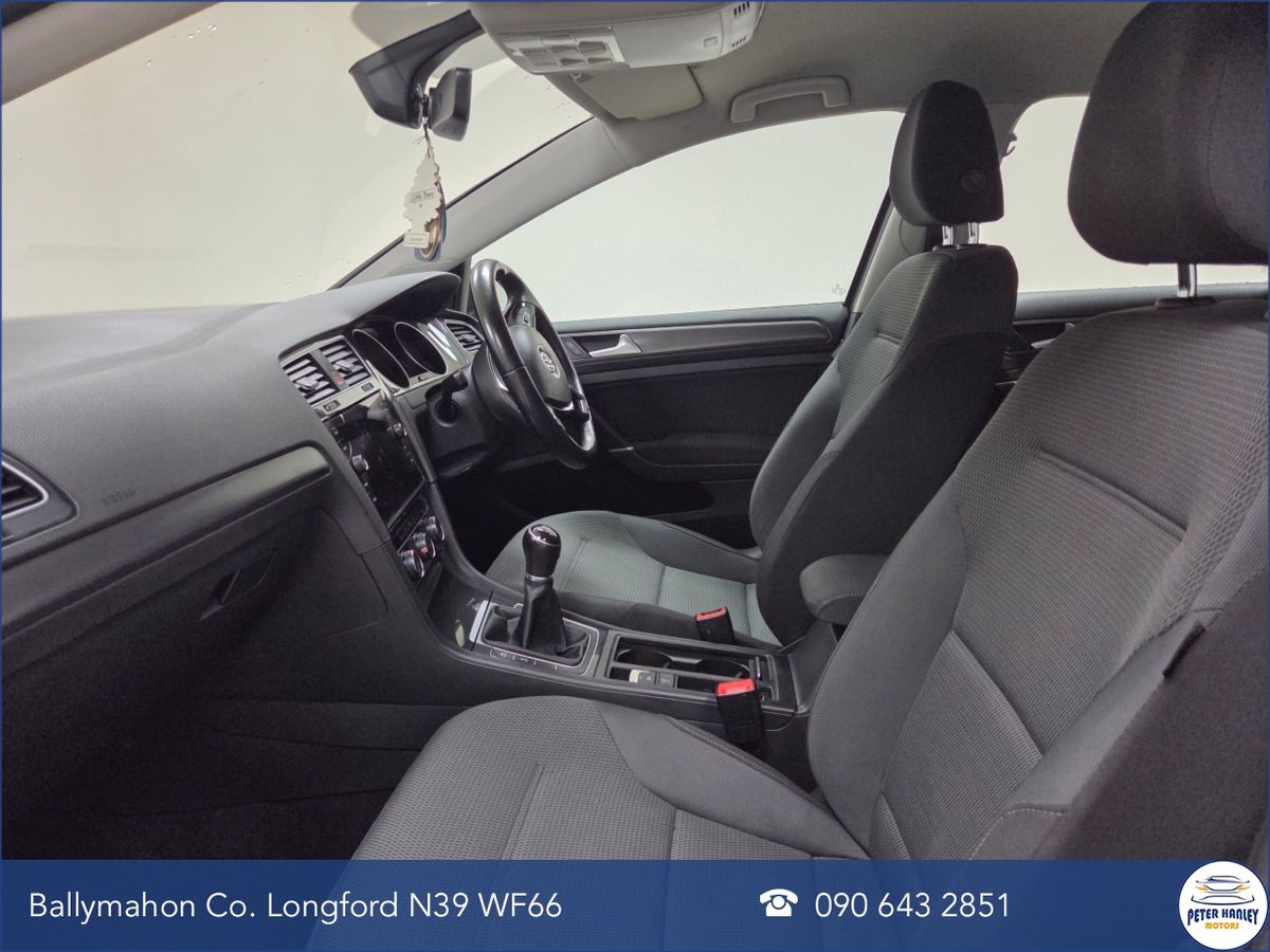 Volkswagen Golf Golf Se Navigation Tsi Bmt  SE Navigation  TSi 125 BlueMotion Start/Stop