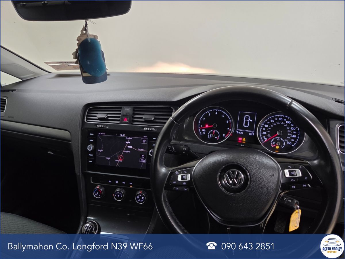 Volkswagen Golf Golf Se Navigation Tsi Bmt  SE Navigation  TSi 125 BlueMotion Start/Stop