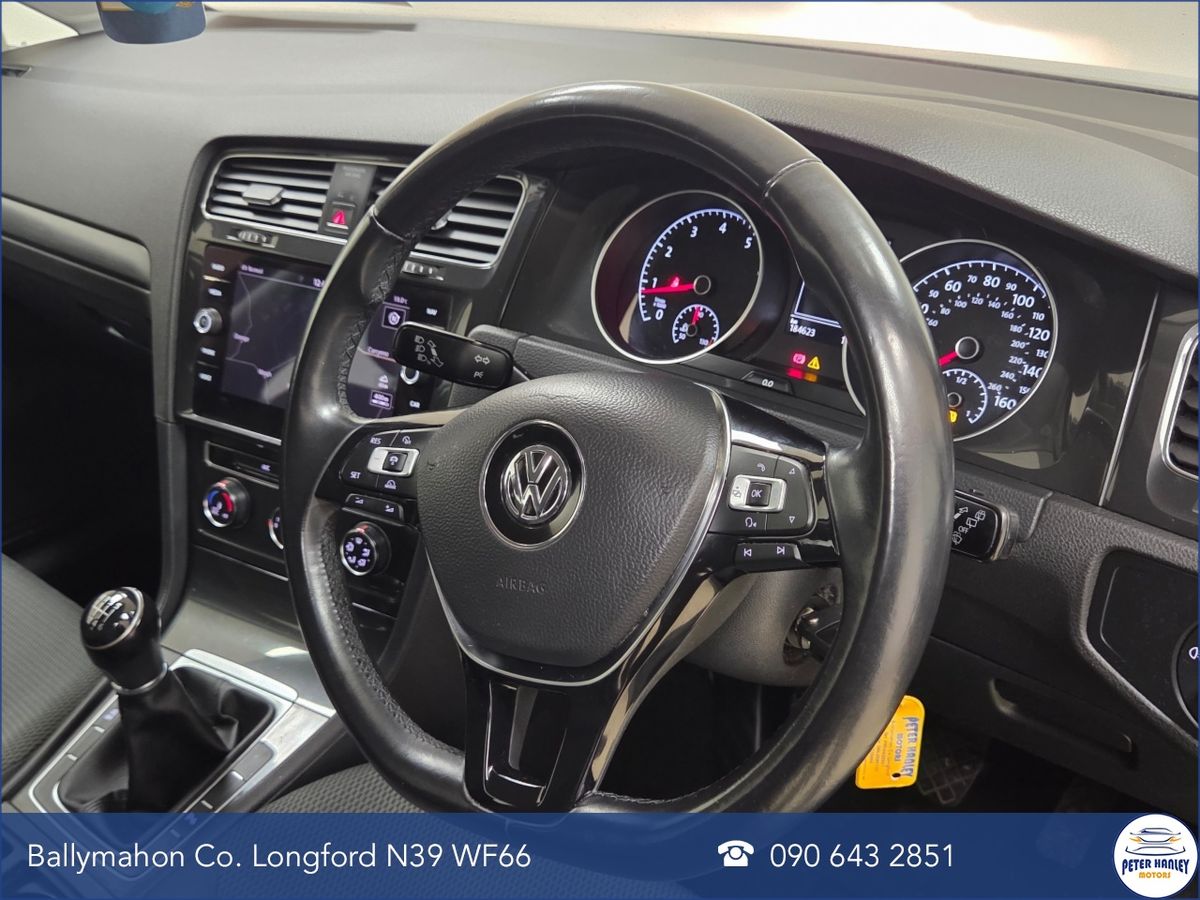 Volkswagen Golf Golf Se Navigation Tsi Bmt  SE Navigation  TSi 125 BlueMotion Start/Stop