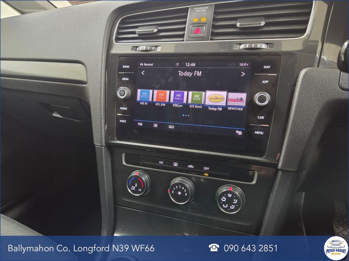 Volkswagen Golf Golf Se Navigation Tsi Bmt  SE Navigation  TSi 125 BlueMotion Start/Stop